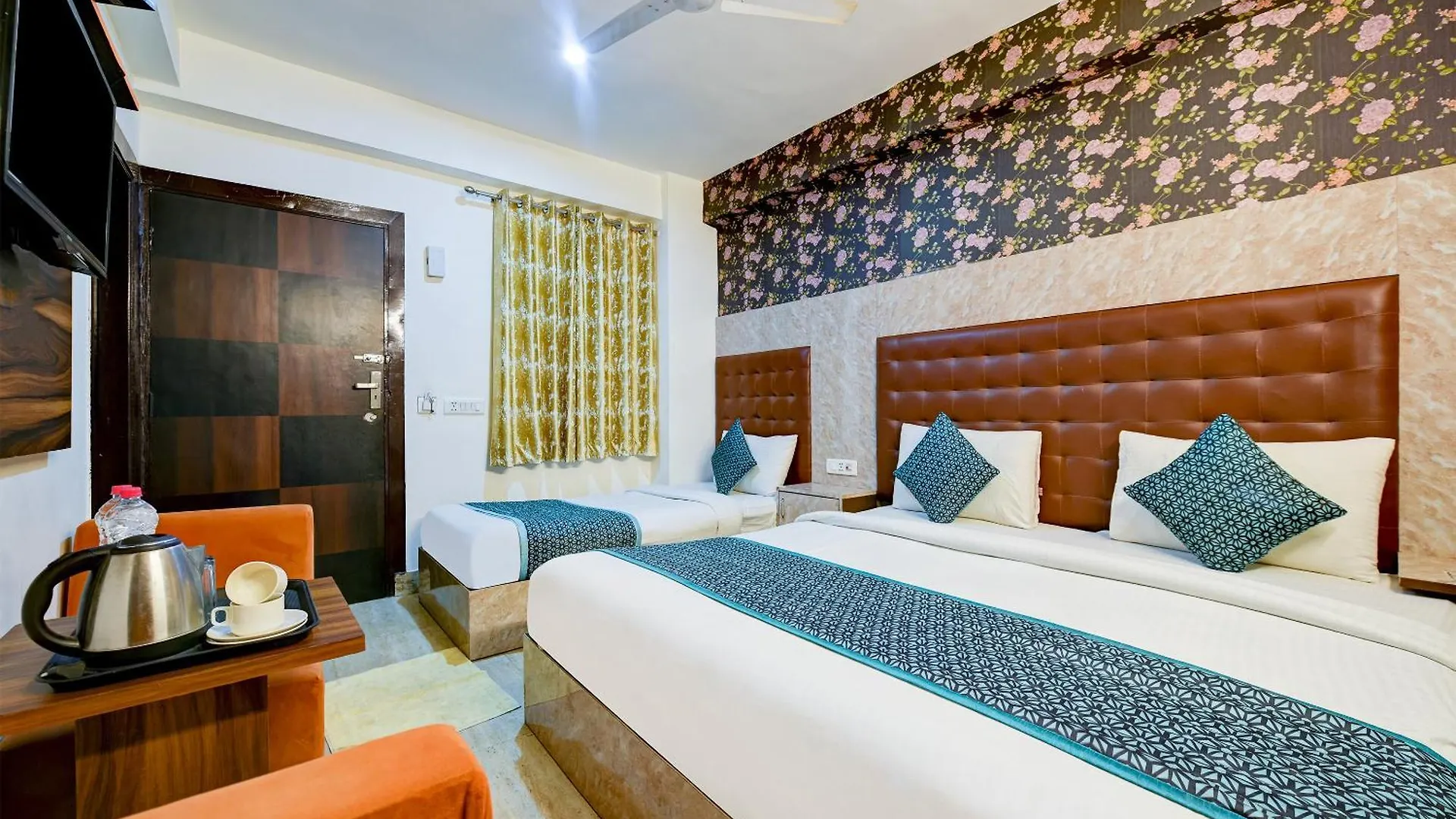 Hotel Palm Emerald A Family Hotel Near Delhi Airport T3 New Delhi India