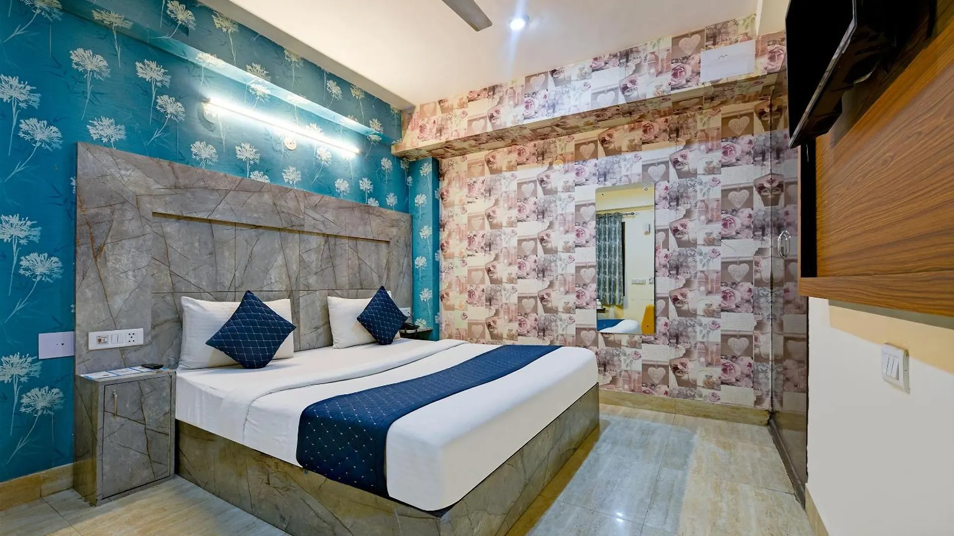 Hotel Palm Emerald A Family Hotel Near Delhi Airport T3 New Delhi