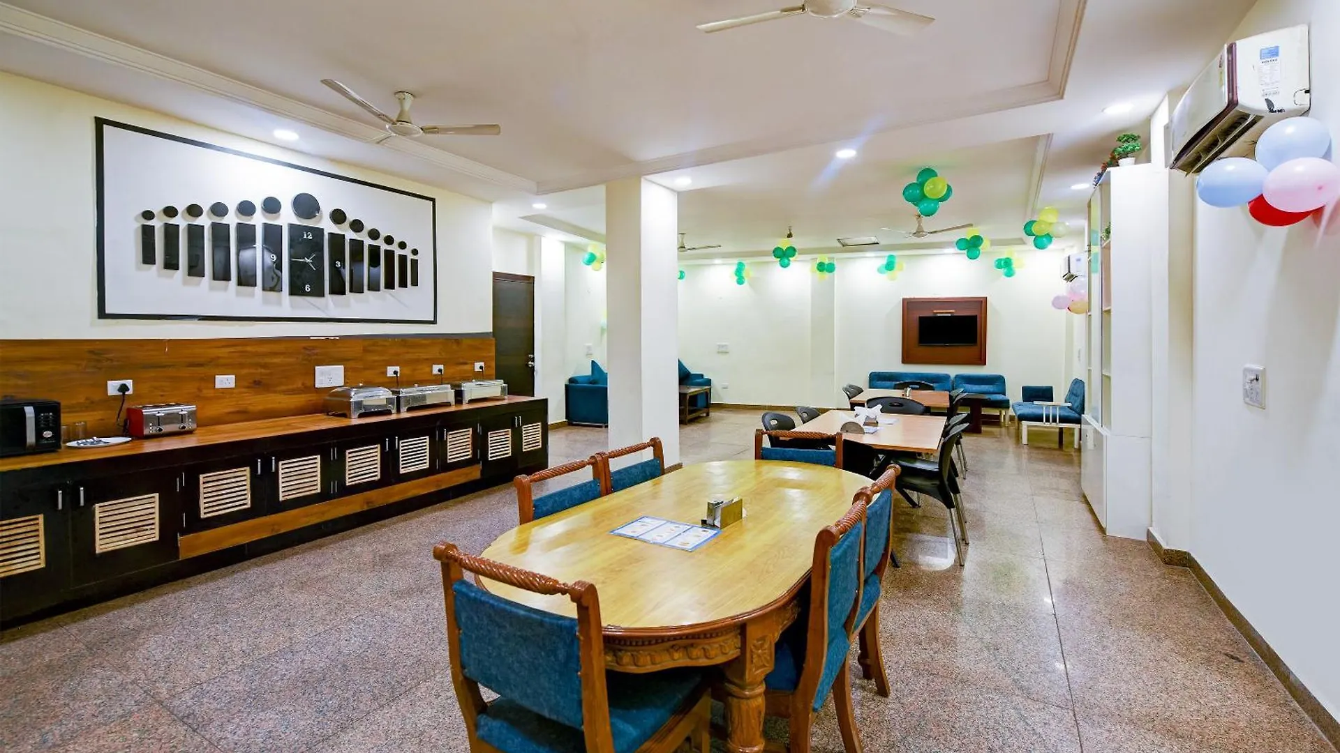 Hotel Palm Emerald A Family Hotel Near Delhi Airport T3 New Delhi 0*,