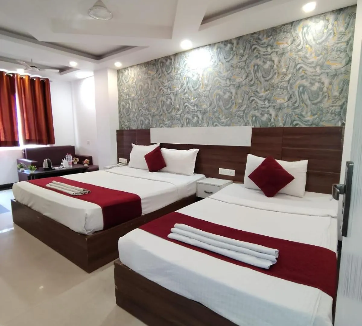 Hotel Palm Emerald A Family Hotel Near Delhi Airport T3 New Delhi